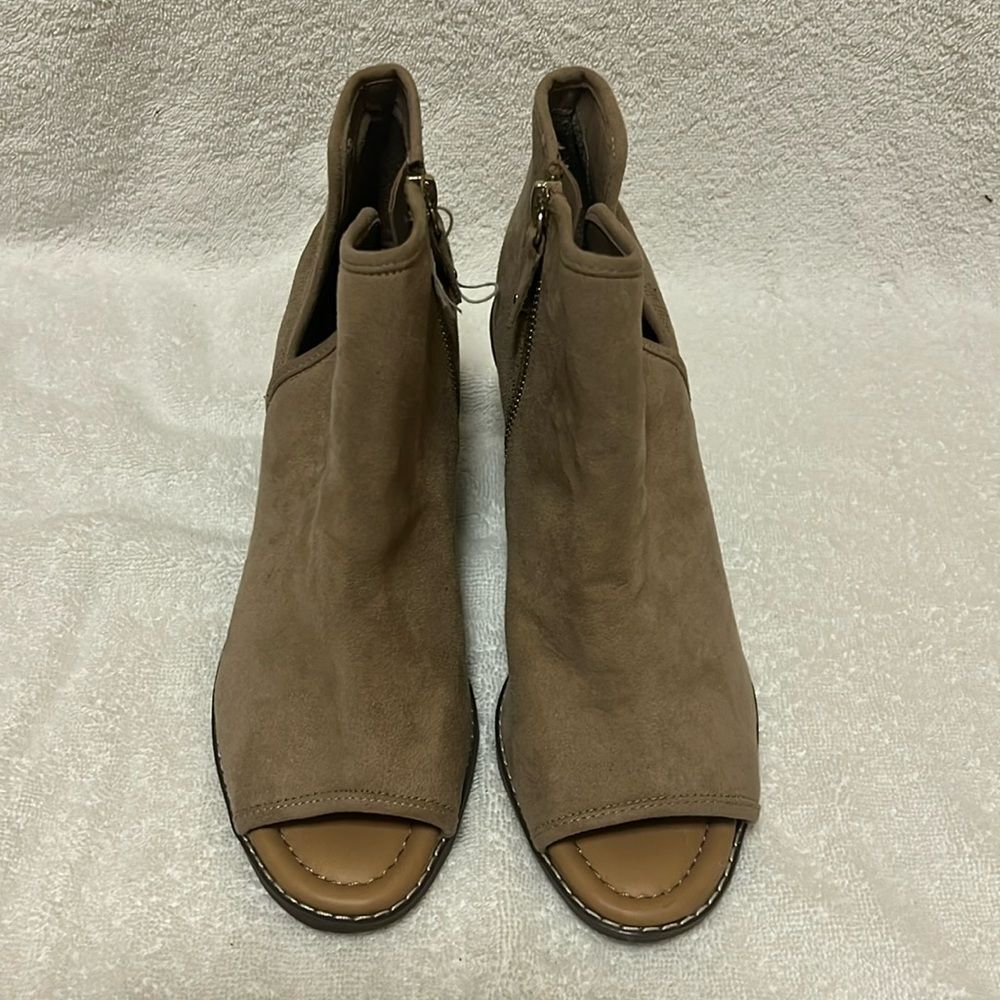 Dr Scholl’s peep toe bootie